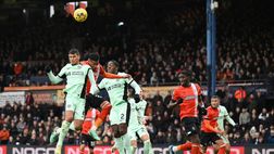 Il Chelsea vince ma Thiago Silva è furioso: il gesto di stizza verso il cameraman