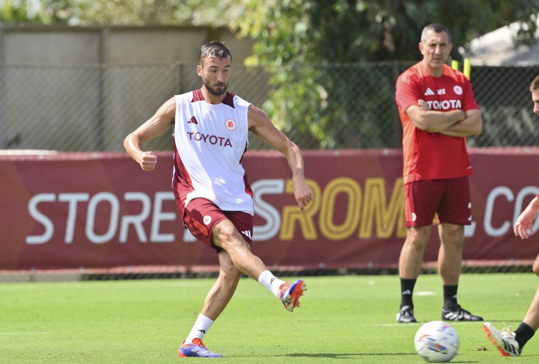 Roma, allenamento a Trigoria senza i nazionali – FOTO GALLERY - immagine 22