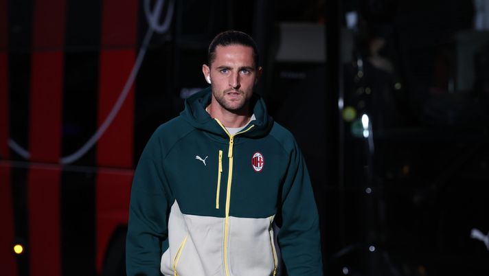 UDINE, ITALY - SEPTEMBER 20: Adrien Rabiot of AC Milan arrives before the Serie A match between Udinese Calcio and AC Milan at Stadio Friuli on September 20, 2025 in Udine, Italy. (Photo by Claudio Villa/AC Milan via Getty Images) Rabiot pre Udinese-Milan: “Oggi vogliamo altri tre punti. Io e Modric cerchiamo di dare esperienza” - immagine 1