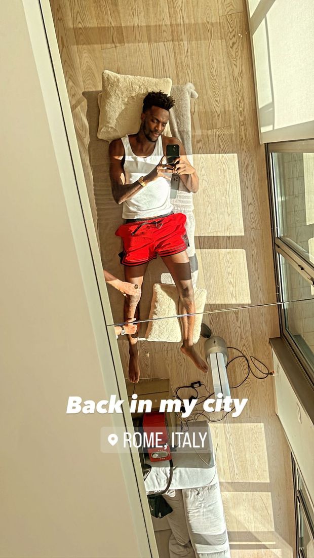 Abraham, vacanze finite: “Tornato nella mia città”- immagine 2