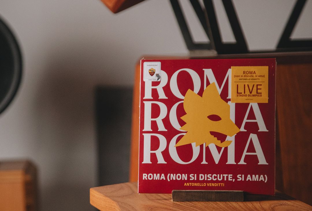 Roma, ecco le immagini del vinile per i 50 anni di “Roma Roma Roma”  – FOTO GALLERY - immagine 6