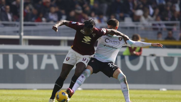 Duvan Zapata Torino Fc during the match between Torino Fc and Us Salernitana as part of Italian Serie A, football match at Stadio Olimpico Grande Torino, Turin. Photo Nderim Kaceli. Torino-Salernitana 0-0, Pierozzi: “Boateng ci dà una carica pazzesca” - immagine 1