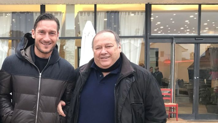 Totti ricorda il padre Enzo nel giorno del suo compleanno: “Auguri papà” Totti ricorda il padre Enzo nel giorno del suo compleanno: “Auguri papà” - immagine 1