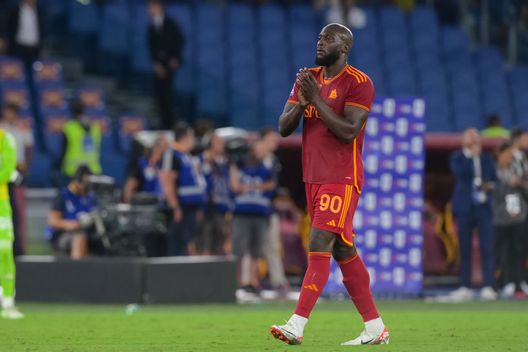 Getty Images Mourinho si aggrappa a Lukaku. Roma, già tanti infortuni: stop per Aouar e Zalewski- immagine 2