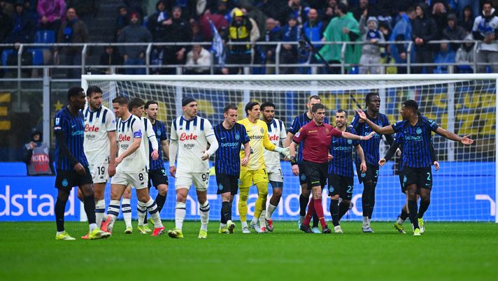 Colpi di scena e polemiche arbitrali da Oscar. In Inter-Atalanta sorride il Milan: ora è tutto riaperto! - immagine 1