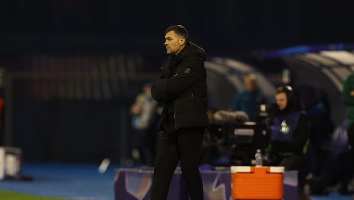 ZAGREB, CROATIA - JANUARY 29:  Head coach of AC Milan Sergio Conceicao reacts during the UEFA Champions League 2024/25 League Phase MD8 match between GNK Dinamo and AC Milan at Stadion Maksimir on January 29, 2025 in Zagreb, Croatia. (Photo by Claudio Villa/AC Milan via Getty Images)  Dinamo-Zagabria-Milan-Sergio-Conceicao