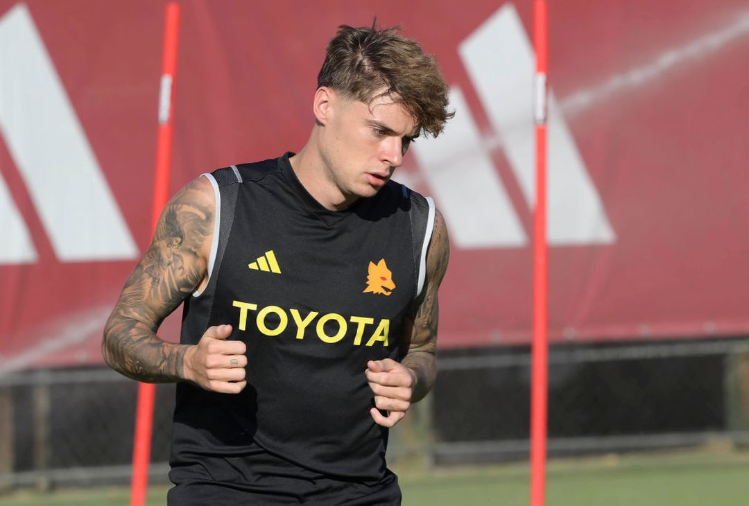 Roma, la ripresa degli allenamenti dopo la sconfitta col Genoa – FOTO GALLERY - immagine 8