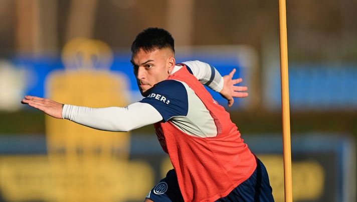 Getty Images Inter, Lautaro subito in campo ad Appiano Gentile alla ripresa degli allenamenti: le immagini - immagine 1