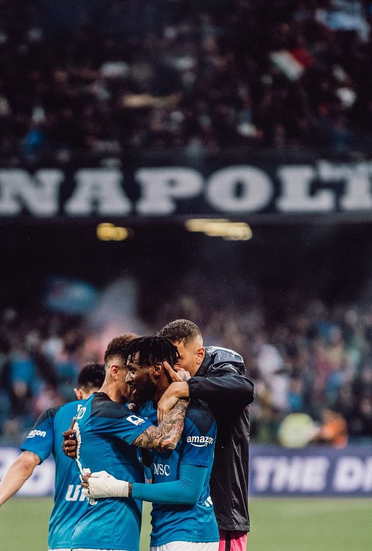 GALLERY Napoli-Inter, viaggio nei ricordi: gli scatti più belli delle sfide passate - immagine 13