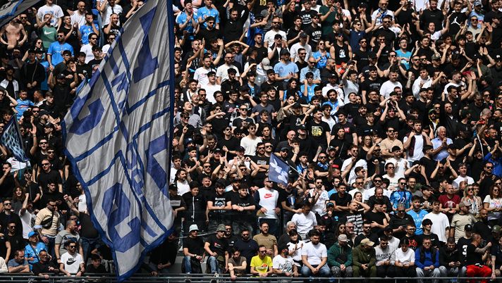 Tutta Napoli per l’Europa, l’urlo del Maradona con il Frosinone: giocano in 52 mila - immagine 1