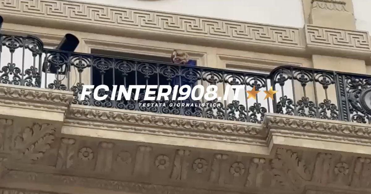 VIDEO FCIN1908 / Inter-Barcellona, Katherine Ralph si affaccia in Duomo ...