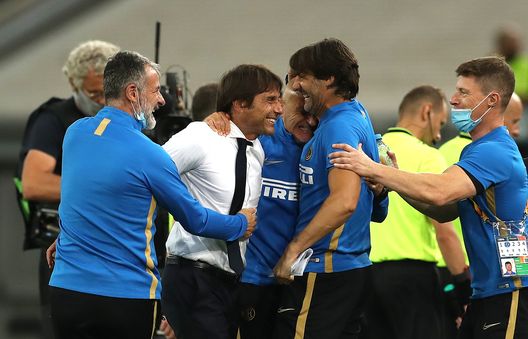 (Photo by Lars Baron/Getty Images) Il fratello, i maghi della preparazione e il bomber di periferia: gli uomini di Conte- immagine 2