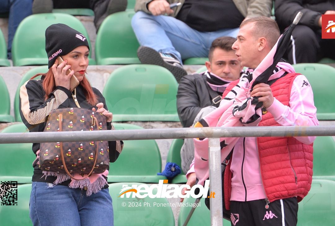 FOTOTIFO Palermo-Modena 4-2, gli scatti ai tifosi al “Renzo Barbera” (GALLERY) - immagine 36