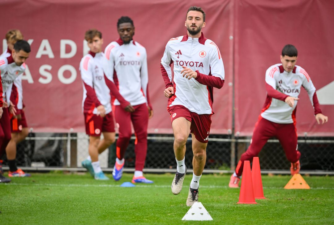 Trigoria, l’allenamento del mercoledì mattina – FOTO GALLERY - immagine 20