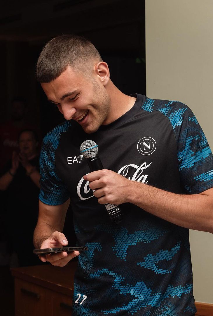 Quanta allegria nel ritiro azzurro per il compleanno del mister