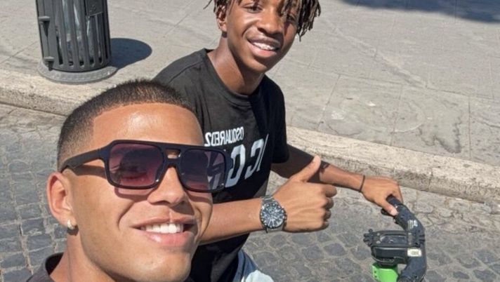 Roma, giorno libero per i giallorossi: Joao Costa mostra la Capitale a Sangarè Roma, giorno libero per i giallorossi: Joao Costa mostra la Capitale a Sangarè - immagine 1
