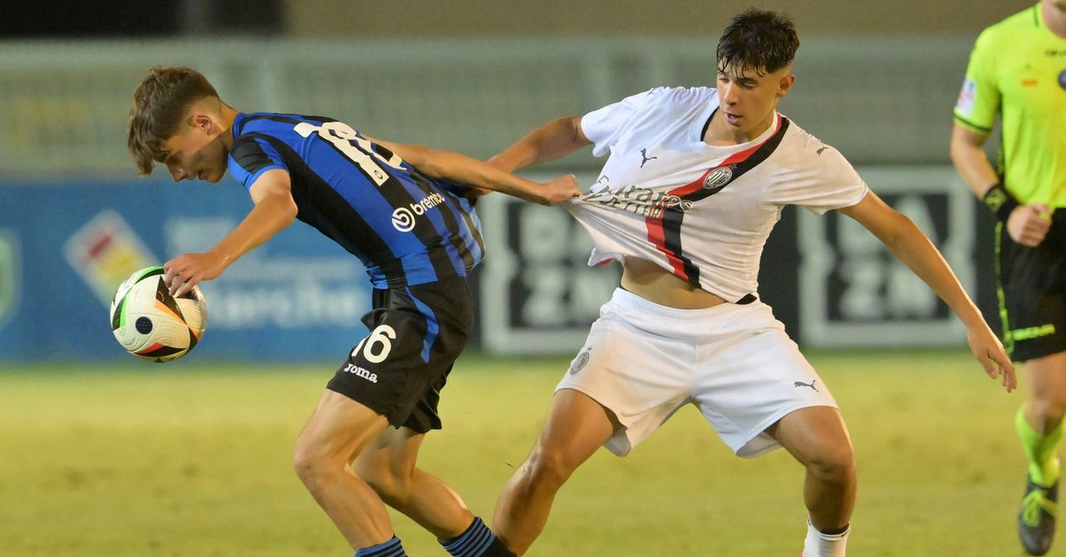 Finale amaro per il Milan U17: cade ai rigori, ma il futuro è brillante! Finale amaro per il Milan U17: cade ai rigori, ma il futuro è brillante!