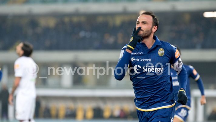 Pagelle Verona, Lee scatenato (ed espulso), Pazzo conta fino a dieci Pagelle Verona, Lee scatenato (ed espulso), Pazzo conta fino a dieci - immagine 1