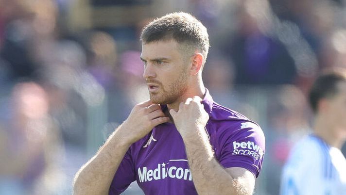 FLORENCE, ITALY - FEBRUARY 16: Lucas Beltran of ACF Fiorentina reacts during the Serie A match between Fiorentina and Como at Stadio Artemio Franchi on February 16, 2025 in Florence, Italy. (Photo by Gabriele Maltinti/Getty Images) Novità Fiorentina: trattativa avanzata per la cessione di Beltran! Le ultime su Sohm - immagine 1