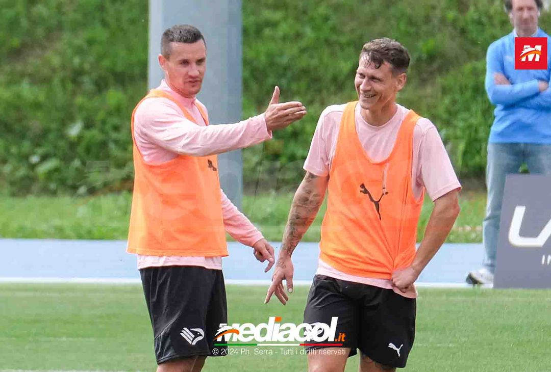 FOTO Ritiro Palermo, seduta mattutina al centro Aquagranda (GALLERY) - immagine 28