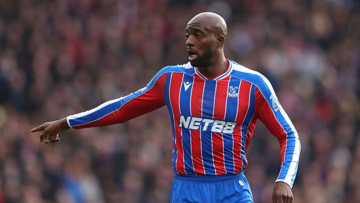 LONDON, ENGLAND - JANUARY 25: Jean-Philippe Mateta of Crystal Palace during the Premier League match between Crystal Palace and Chelsea at Selhurst Park on January 25, 2026 in London, England. (Photo by Julian Finney/Getty Images) Mateta-Milan, tutto bloccato e si decide domani: nuovi approfondimenti al ginocchio e cosa c’è dietro - immagine 1