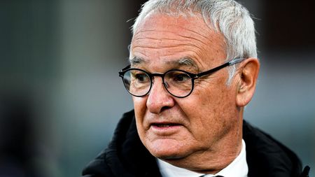 GENOA, ITALY - MAY 22: Claudio Ranieri head coach of Sampdoria looks on before the Serie A match between UC Sampdoria and Parma Calcio at Stadio Luigi Ferraris on May 22, 2021 in Genoa, Italy. (Photo by Getty Images)