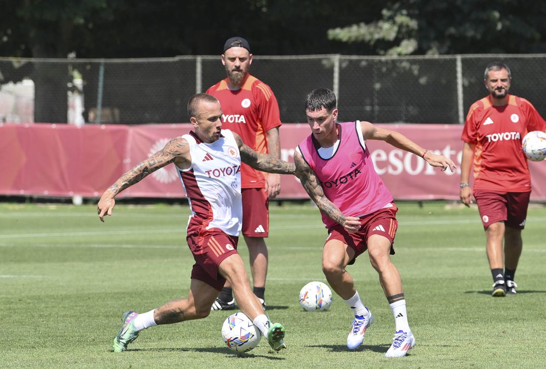 Roma, seduta di allenamento a Trigoria: il “benvenuto” a Soulé e Dahl – FOTO GALLERY - immagine 4