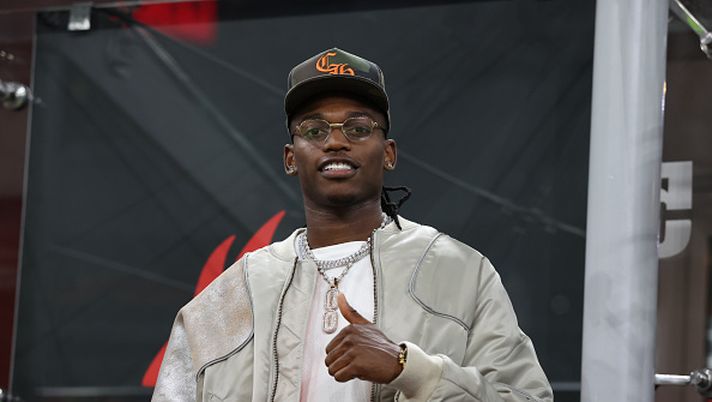 MILAN, ITALY - SEPTEMBER 14:   Rafael Leao of AC Milan attends befor the Serie A match between AC Milan and Bologna FC 1909 at Giuseppe Meazza Stadium on September 14, 2025 in Milan, Italy. (Photo by Claudio Villa/AC Milan via Getty Images)  Casa Rossonera