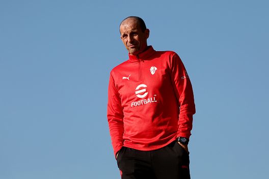 (Photo by Giuseppe Cottini/AC Milan via Getty Images) Gimenez in gruppo dopo il Messico: oggi a Milanello, tutte le foto