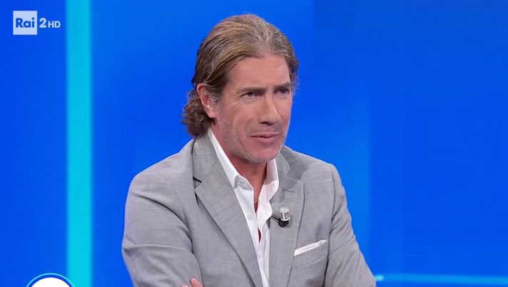 Bergonzi: “Comuzzo, mossa di wrestling su Esposito: rigore senza discussione! Ma perché…” - immagine 1