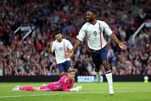 Nuova vita per Jermain Defoe: sarà allenatore di una squadra di National League- immagine 2