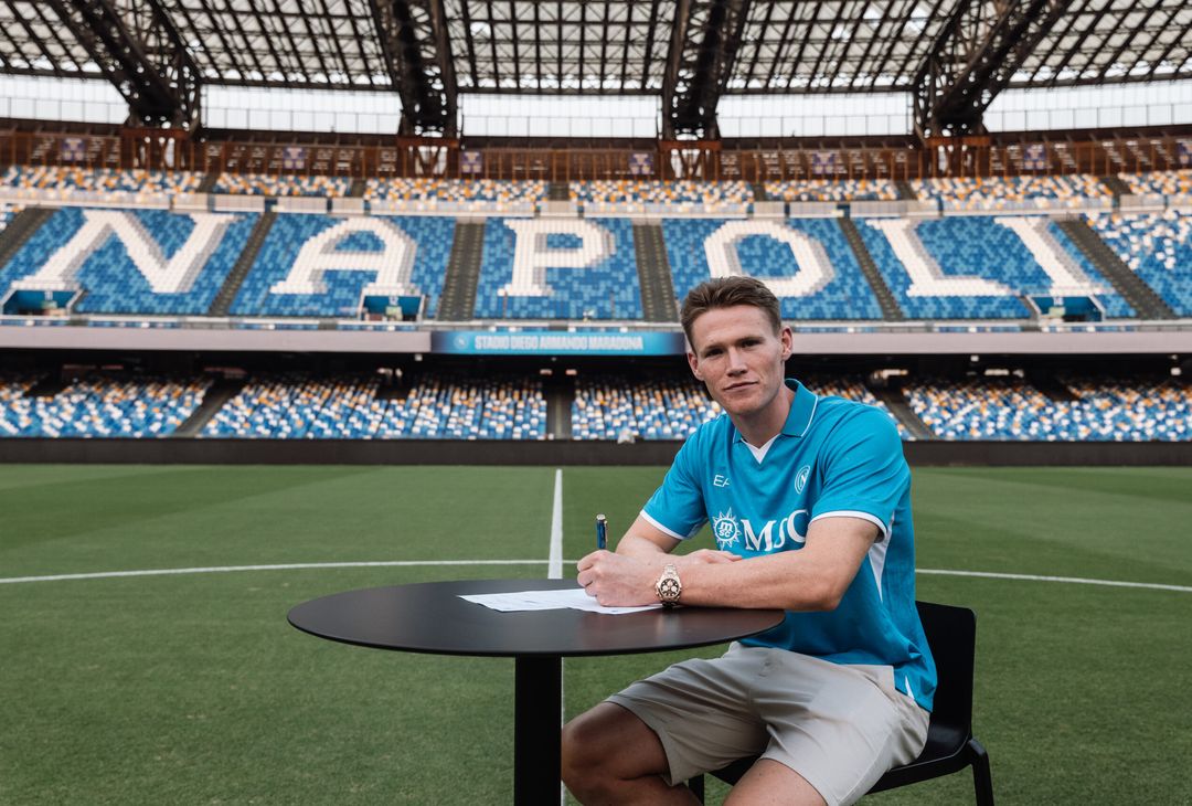 GALLERY Le prime foto di McTominay con la maglia del Napoli: set speciale per lui - immagine 22