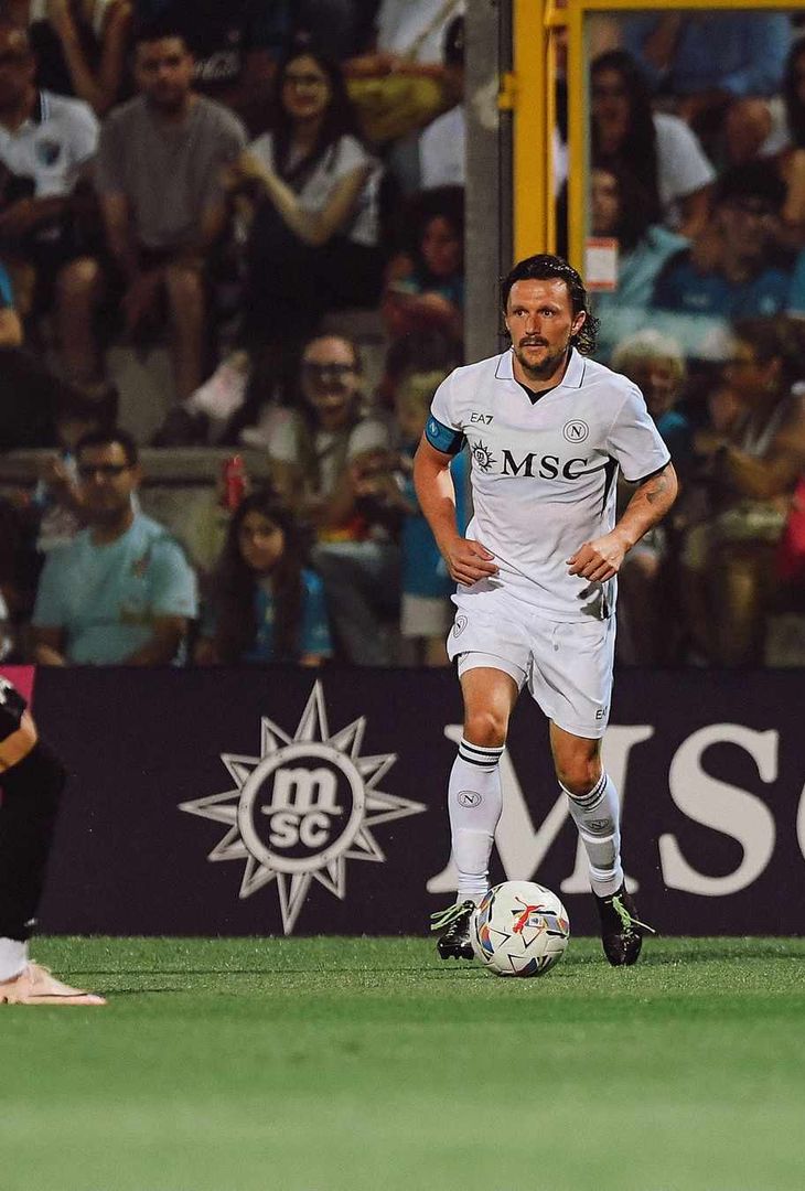 GALLERY Il poker del Napoli di Conte contro l’Egnatia: gli scatti più belli del match - immagine 7