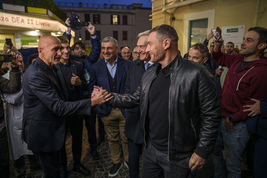 Getty for FIGC Totti e Spalletti mantengono la promessa: pace fatta al Bambin Gesù – FOTO- immagine 3