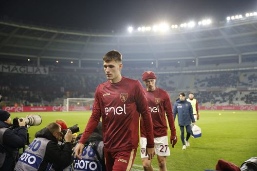 TURIN, ITALY - 2023, DECEMBER 16: Gvidas Gineitis of Torino FC, looks on prior to the Serie A TIM match between Torino FC and Empoli FC at Stadio Olimpico di Torino. Photo: Nderim Kaceli