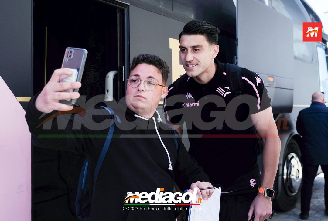 FOTO Venezia-Palermo, i Rosanero in partenza dal “Renzo Barbera” (GALLERY) - immagine 33