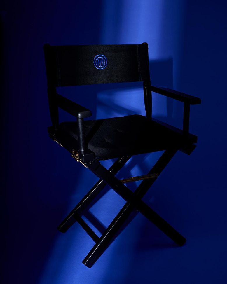 Inter e Unopiù insieme alla Milano Design Week: la celebre sedia Ginger diventa nerazzurra- immagine 2