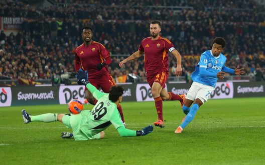 Getty Images Roma sterile e sottotono: il Napoli passa 1-0 con Neres. Gasp scivola al quarto posto- immagine 2