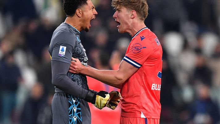 TURIN, ITALY - FEBRUARY 12: Thomas Thiesson Kristensen and Maduka Okoye of Udinese Calcio celebrate following victory in the Serie A TIM match between Juventus and Udinese Calcio - Serie A TIM at on February 12, 2024 in Turin, Italy. (Photo by Valerio Pennicino/Getty Images) Udinese, Kristensen: “Mi era stato promesso di passare ad un club migliore” - immagine 1