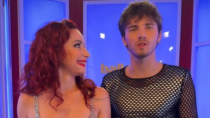 Scintille a Ballando con le Stelle, Andrea Delogu smorza: “Nessuna polemica, Selvaggia ha…” Scintille a Ballando con le Stelle, Andrea Delogu smorza: “Nessuna polemica, Selvaggia ha…” - immagine 1