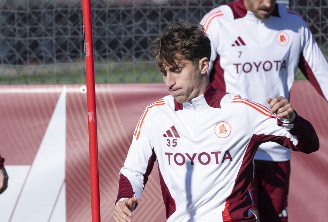 Trigoria, lavoro sul campo in vista dell’Atalanta. C’è Shomurodov – FOTO GALLERY - immagine 13