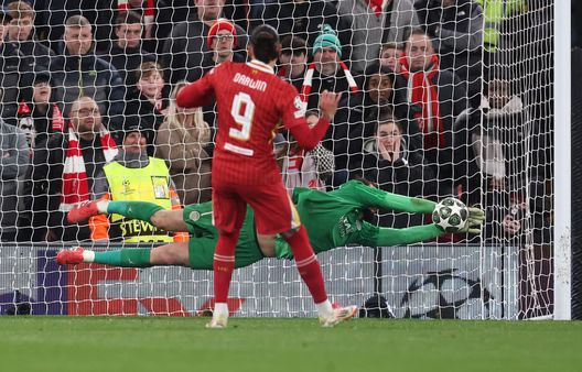 Donnarumma salva il Psg: ora i parigini credono nella Champions- immagine 2