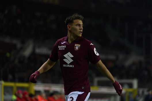 TURIN, ITALY - DECEMBER 8: Kristjan Asllani of Torino FC reacts during the Serie A match between Torino FC and AC Milan at Stadio Olimpico di Torino on December 8, 2025 in Turin, Italy. (Photo by Stefano Guidi - Torino FC/Torino FC 1906 via Getty Images)
