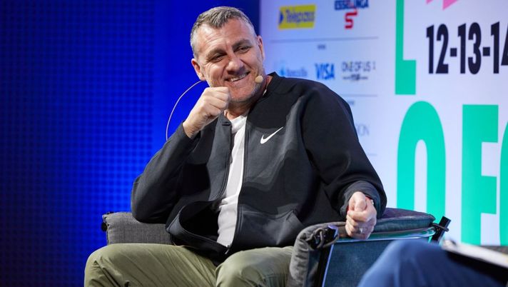 Vieri: “I 30 anni li passai con Ronaldo e tante ragazze. I giornalisti di oggi…” - immagine 1
