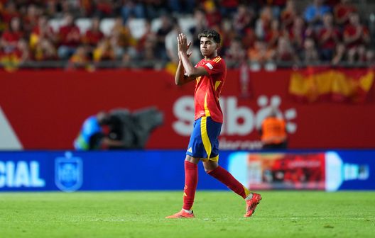 Lamine Yamal, 17 anni, con la maglia della Spagna. (Foto di Mateo Villalba Sanchez/Getty Images.) Yamal Spagna