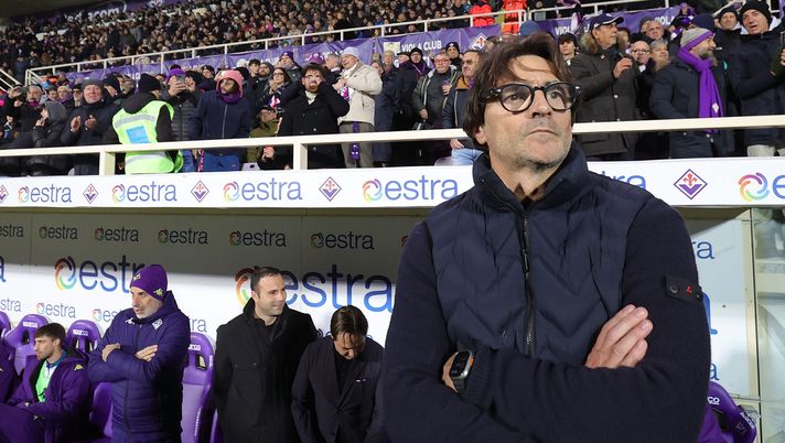 FLORENCE, ITALY - NOVEMBER 22: Head coach Paolo Vanoli manager of ACF Fiorentina looks on during the Serie A match between ACF Fiorentina and Juventus FC at Artemio Franchi on November 22, 2025 in Florence, Italy. (Photo by Gabriele Maltinti/Getty Images) Vanoli