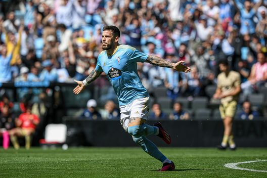 VIGO, SPAIN - APRIL 02: Carles Perez of RC Celta celebrates after scores his sides second goal during the LaLiga Santander match between RC Celta and UD Almeria at Estadio Balaidos on April 2, 2023 in Vigo, Spain. (Photo by Octavio Passos/Getty Images)  Celta Vigo Real Sociedad