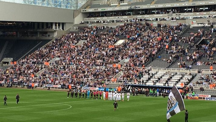 Newcastle-Verona 2-0, la cronaca  Newcastle-Verona 2-0, la cronaca - immagine 1