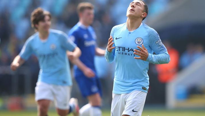 Premier League, stop a tempo indeterminato. Taglio 30% dello stipendio dei giocatori? - immagine 1