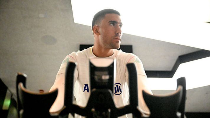 HERZOGENAURACH
, ITALY - AUGUST 03: Dusan Vlahovic of Juventus during a training session at the gym on August 03, 2025 in Herzogenaurach, Italy. (Photo by Daniele Badolato - Juventus FC/Juventus FC via Getty Images) FLASH – Juve, buone notizie per Vlahovic: controlli positivi, cosa filtra in vista del Cagliari - immagine 1